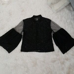 Black lace cropped blouse(NWOT)